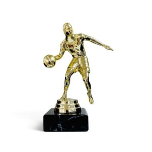 Dribbling boy 130mm