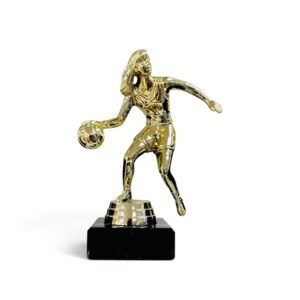 Dribbling girl 130mm
